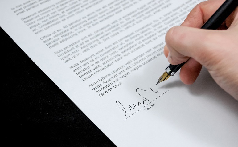 What are the advantages and disadvantages of buying property in a trust What are the advantages and disadvantages of buying property in a trust